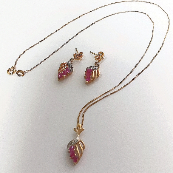 Pink Ruby & Diamond Jewelry in 10 Karat Yellow Gold Settings (Cancer Sign Gem) - Picture 10 of 16
